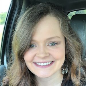 Meet your Posher, Chrissy